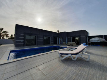 Villa avec piscine location saisonnière