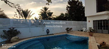 Magnifique villa avec piscine et vue de mer à vendre à la zone touristique d'Aghir