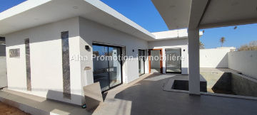 Villa de haute gamme avec piscine à vendre à Djerba Midoun