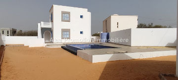 Belle villa avec piscine à vendre à Djerba Midoun