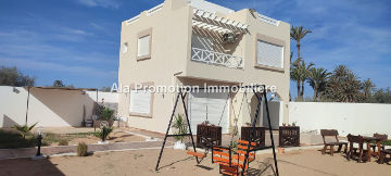 Une charmante villa indépendante pour la location annuelle à Djerba Tezdaine