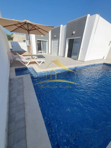 Coquette villa avec piscine pour la location annuelle à Djerba