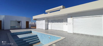 Villa plain pied avec piscine à vendre à Djerba